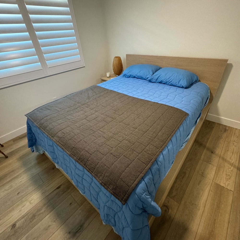 Handmade Bed Runner/Lap Quilt - Picture 5 of 5